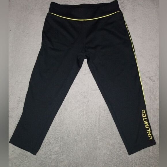 Imoda sport -Neon and & black leggings size Small NWT Great Condition - Picture 2 of 6